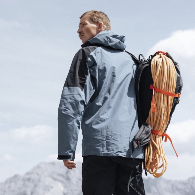 Chaqueta Terrex Techrock Gore-tex Pro Acero Adidas