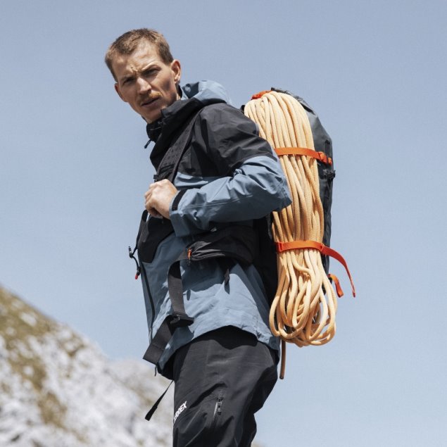 Chaqueta Terrex Techrock Gore-tex Pro Acero Adidas