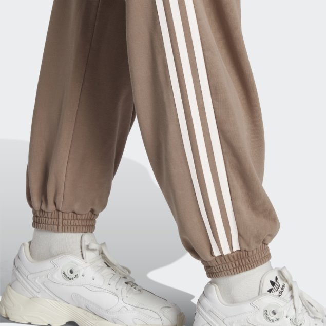 Adidas Joggers Marrones Calcáreos