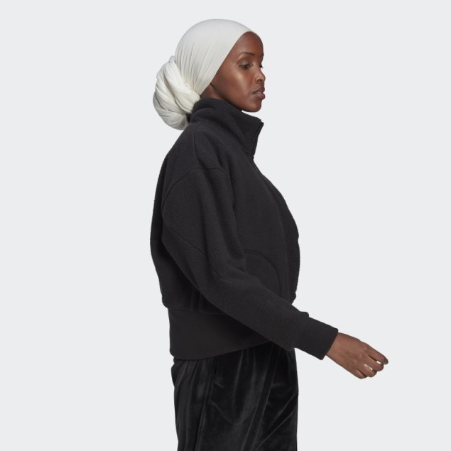 Chamarra Sherpa Holidayz Adidas Negra