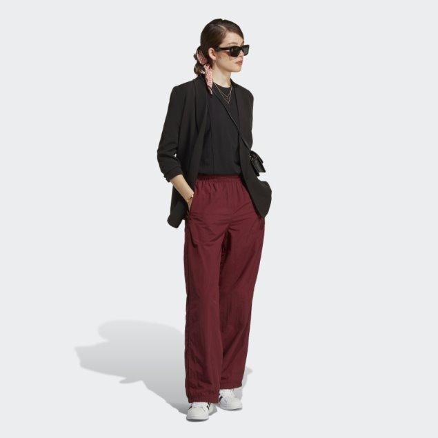 Pantalones De Chándal De Nylon Premium Essentials Rojo Adidas