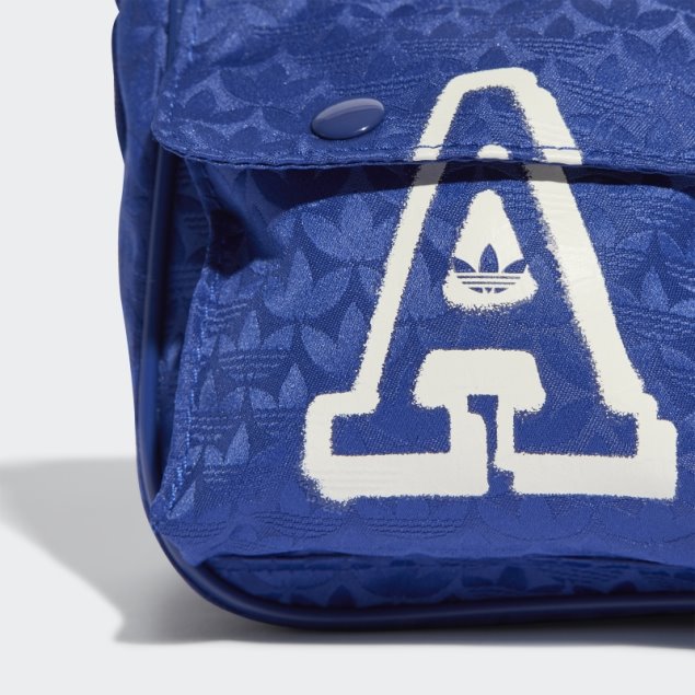 Bolso De Viaje Mini De Jacquard Con Monograma Y Trébol Azul Victoria Adidas