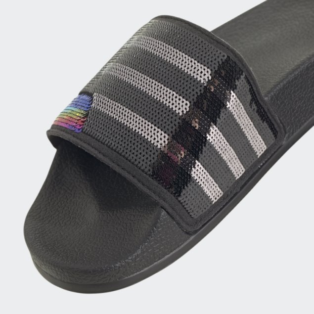 Chanclas Adidas Adilette Plateadas