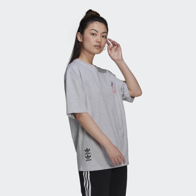 Camiseta Adidas Logo Play Gris Claro Jaspeado