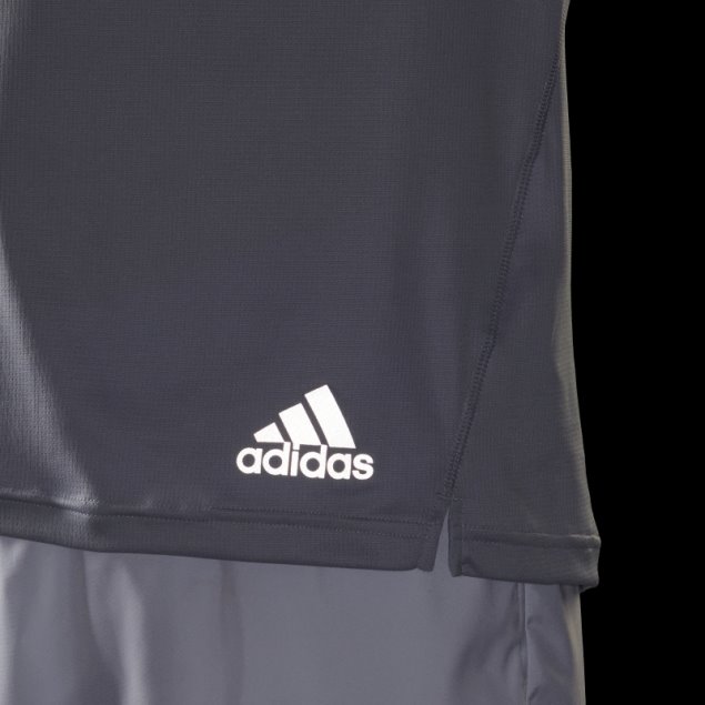 Camiseta Adidas Run It Plateada