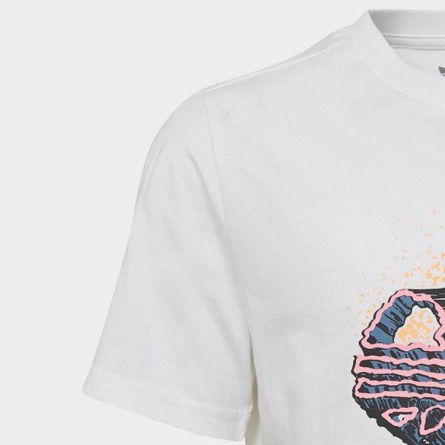 Adidas Camiseta Blanca Con Gráfico