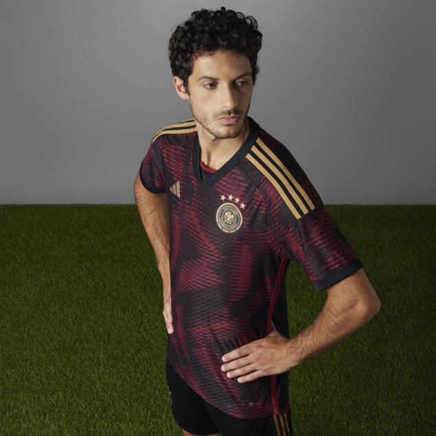 Camiseta Alemania 22 Visitante Autentica Adidas Negra