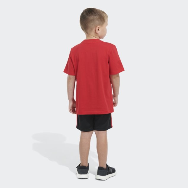 Conjunto De Camiseta Y Pantalón Corto Con Gráfico Escarlata Adidas