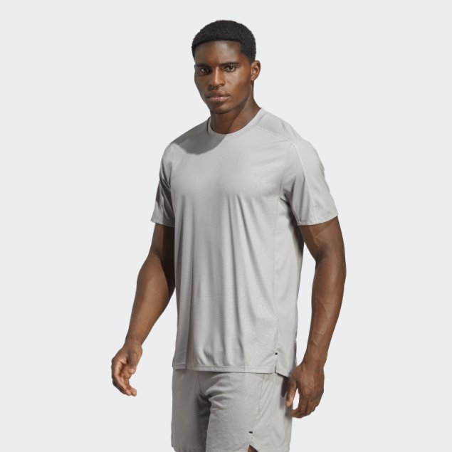 Camiseta De Entrenamiento Con Estampado De Pu Mgh Gris Sólido Adidas