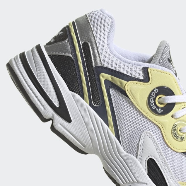 Zapatillas Adidas Astir Calvi