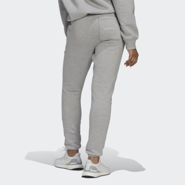 Pantalones De Chándal Adidas Gris Medio Con Estilo