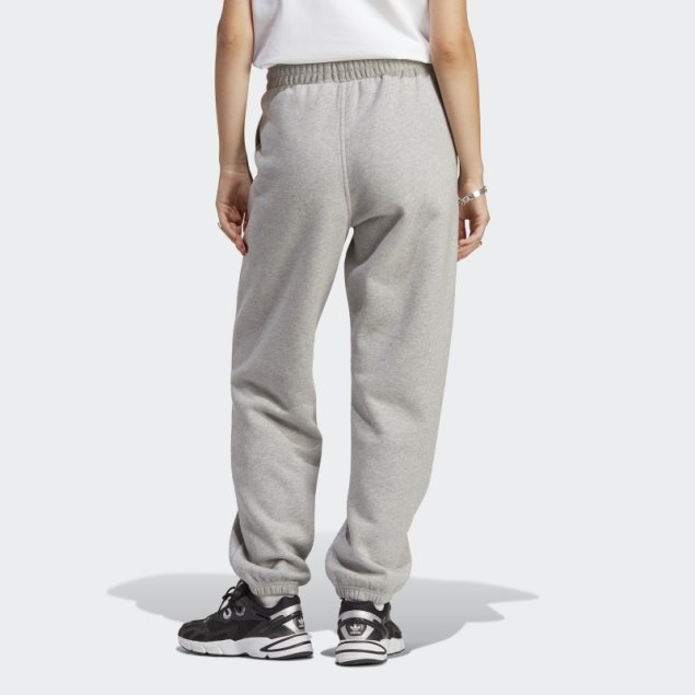 Joggers De Forro Polar Gris Medio Essentials De Adidas