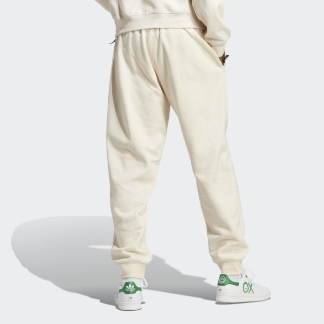 Joggers De Aventura Adidas Blancos