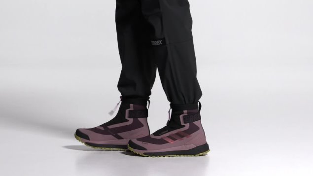 Botas De Montaña Terrex Freehiker Cold.rdy Granate Adidas