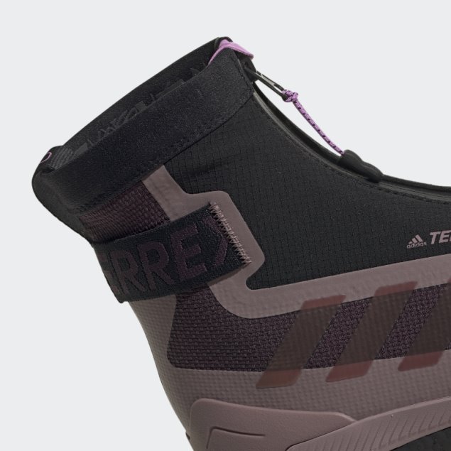 Botas De Montaña Terrex Freehiker Cold.rdy Granate Adidas