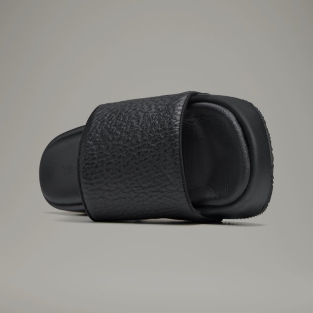 Y-3 Diapositivas Adidas Con Estilo