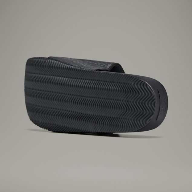 Y-3 Diapositivas Adidas Con Estilo