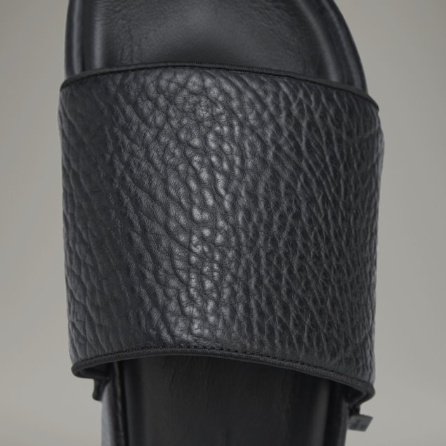 Y-3 Diapositivas Adidas Con Estilo