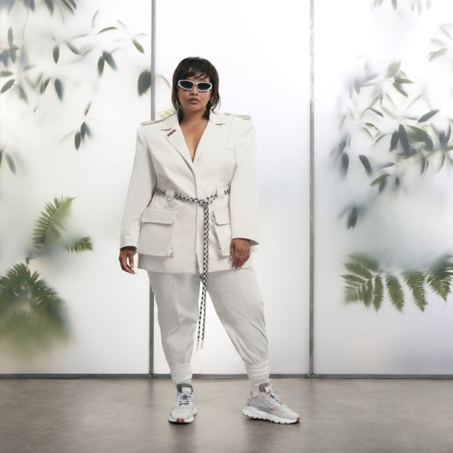 Camiseta Blanca De Manga Larga Adidas Twill Suit (talla Grande)