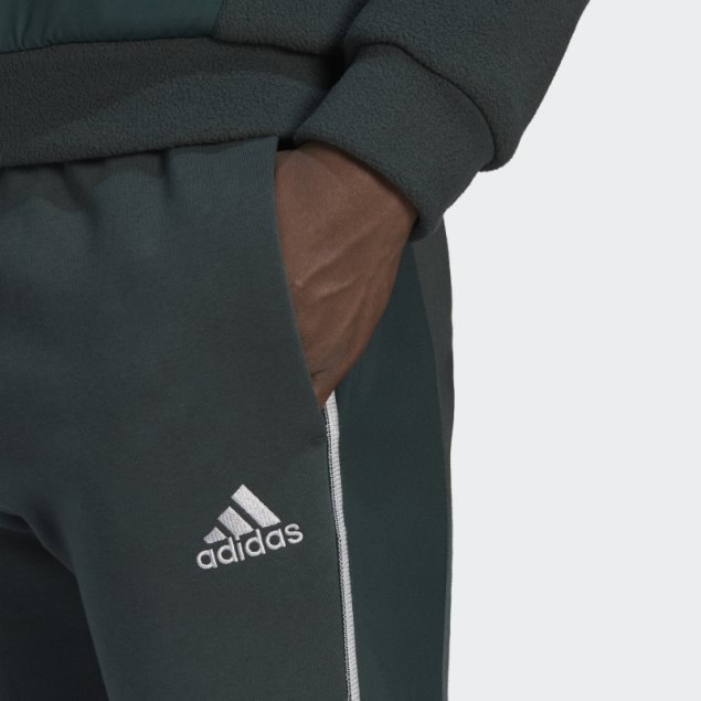 Pantalón Essentials Reflect-in-The-Dark Fleece Adidas Verde