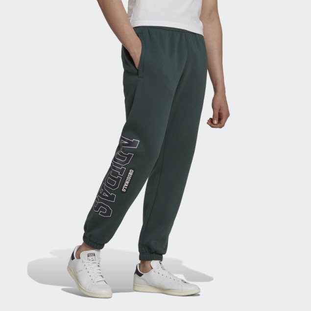 Joggers Universitarios Verde Mineral Adidas