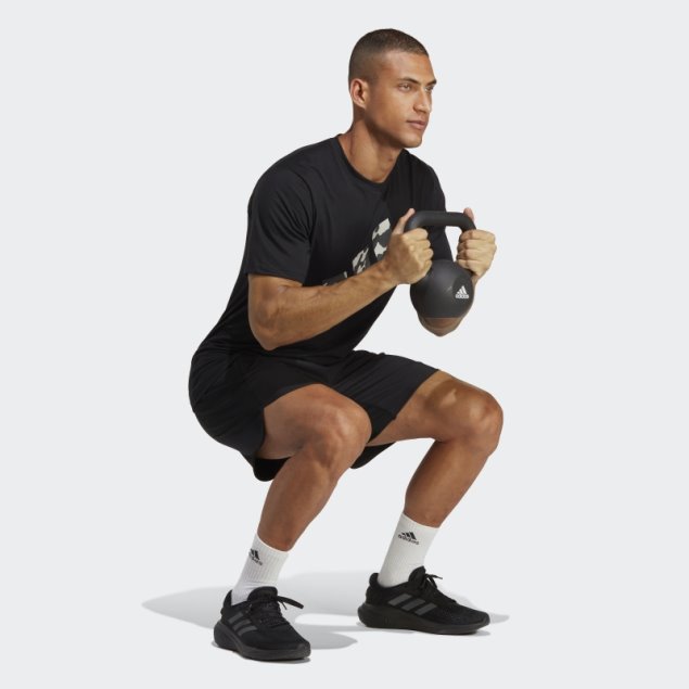 Camiseta De Entrenamiento Con Logo De Temporada Adidas Train Essentials En Negro