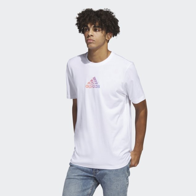 Camiseta Blanca Con Gráfico Del Logo De Adidas