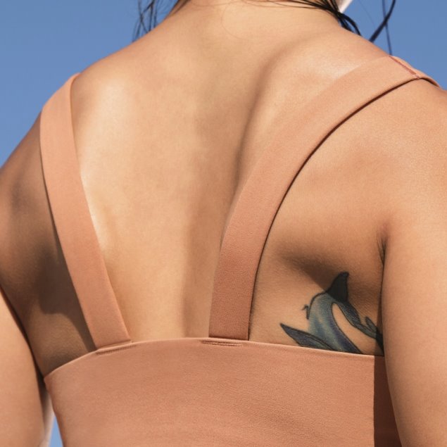 Elegante Sujetador De Sujeción Media Clay Coreflow Luxe Studio Adidas