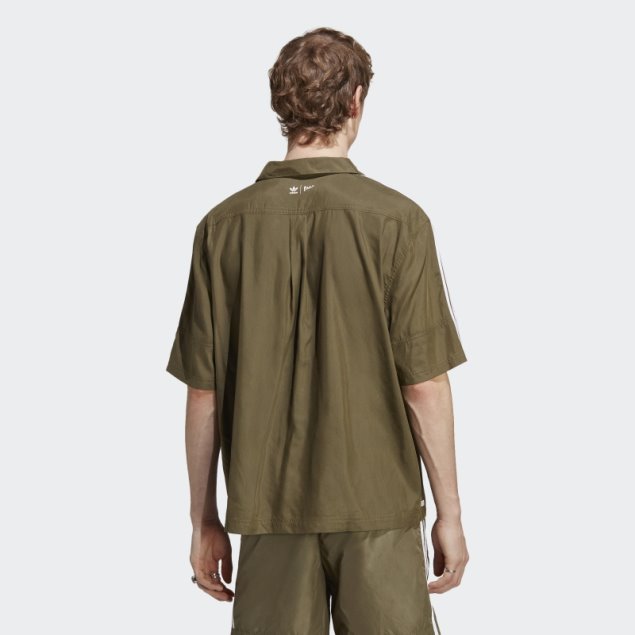 Camiseta Verde Oliva Adicolor Parley Adidas