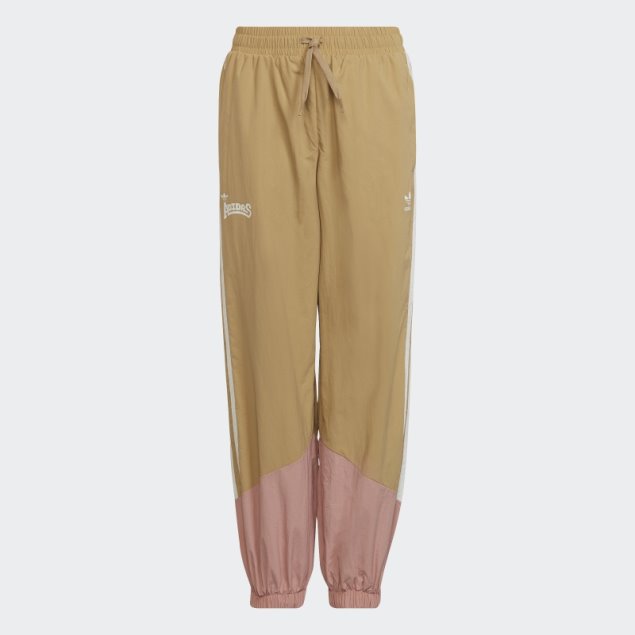 Pantalones De Chándal Tejido En Tono Beige Adidas