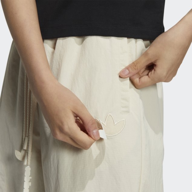 Pantalones De Chándal Adicolor Adidas Marfil