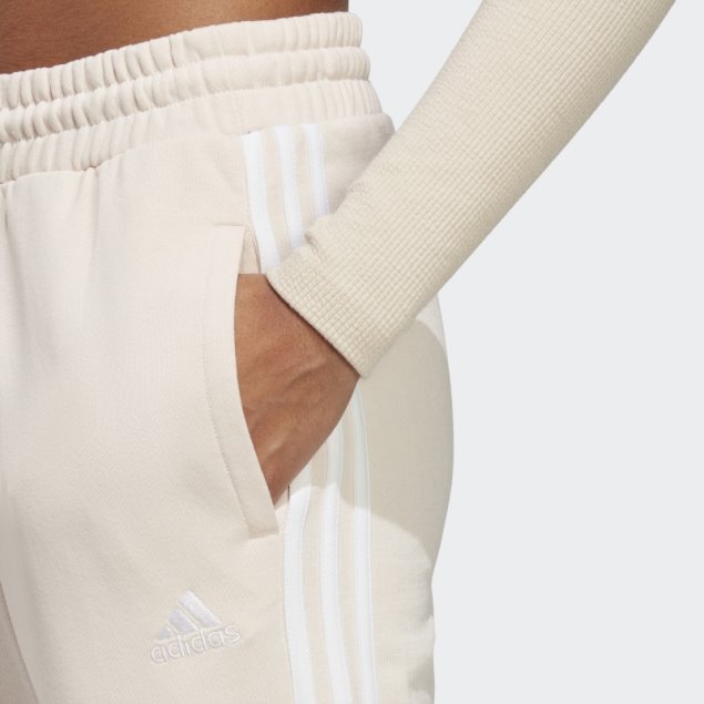 Pantalón Ancho Essentials De 3 Rayas French Terry Cuarzo Adidas
