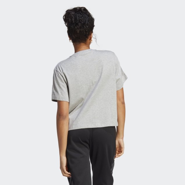 Top Corto De Punto Liso Con 3 Rayas Essentials En Gris Medio De Adidas