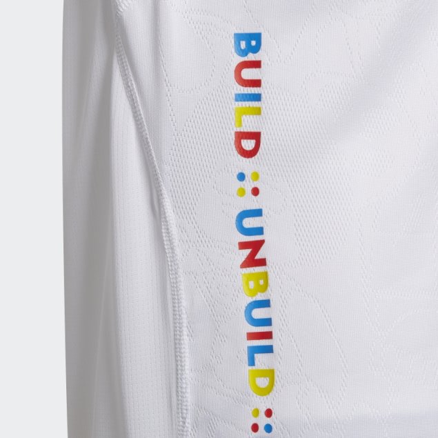 Camiseta Adidas X Lego Play Blanco Caliente