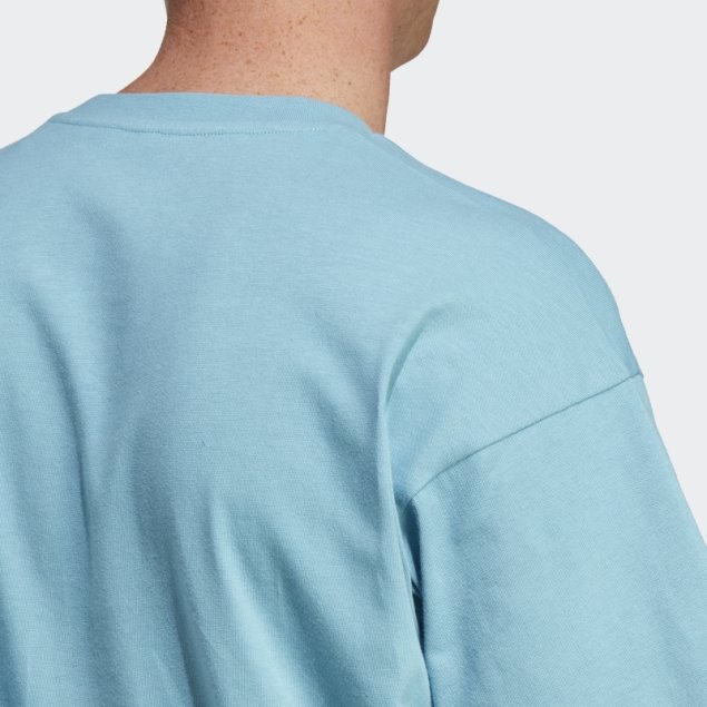 Camiseta Adidas Azul Con Gráfico