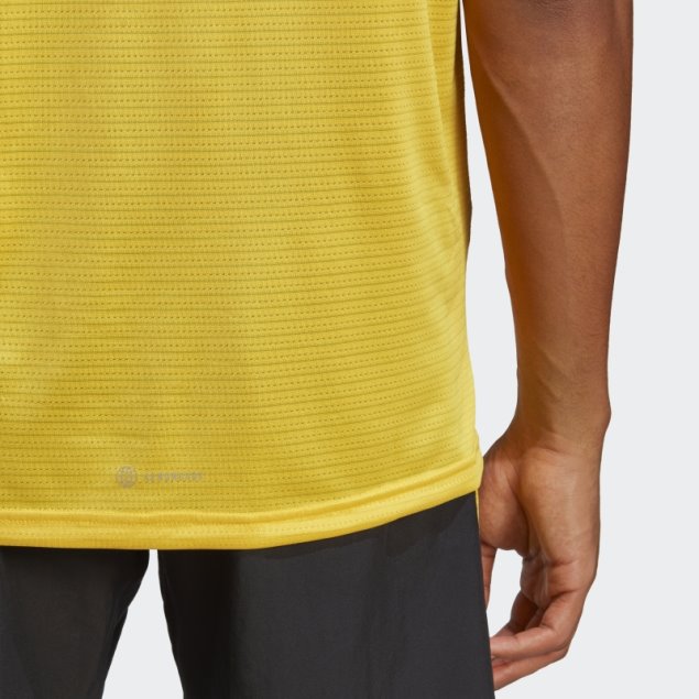 Camiseta Adidas Own The Run Dorada