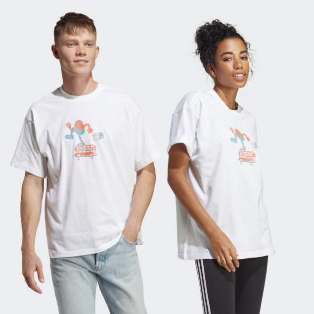 Elegante Camiseta Gráfica Blanca Adidas