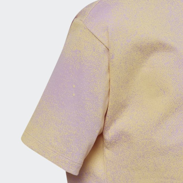 Top Corto Con Estampado Gráfico Lila De Adidas