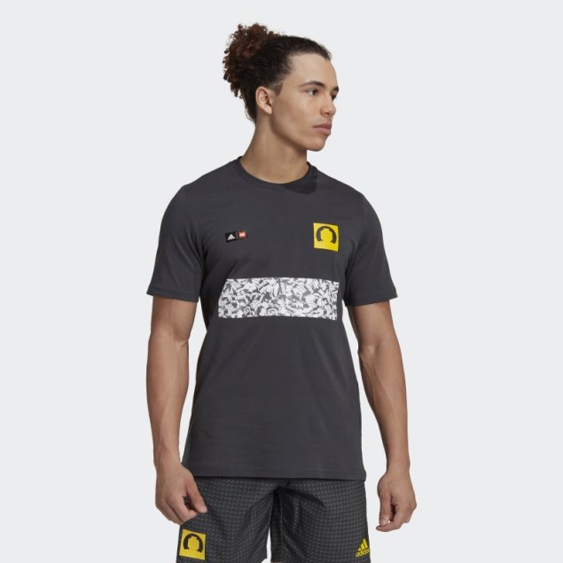 Camiseta Con Gráfico De Fútbol Adidas X Lego De Carbono Caliente