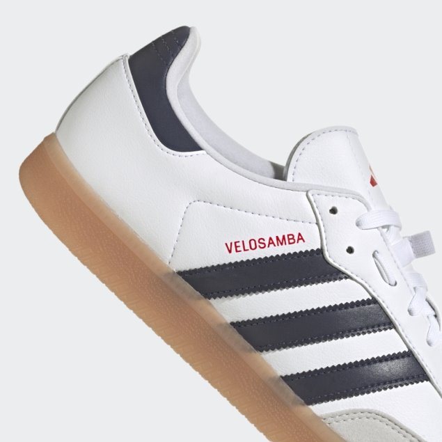 Las Zapatillas De Ciclismo Veganas Velosamba Adidas Blancas