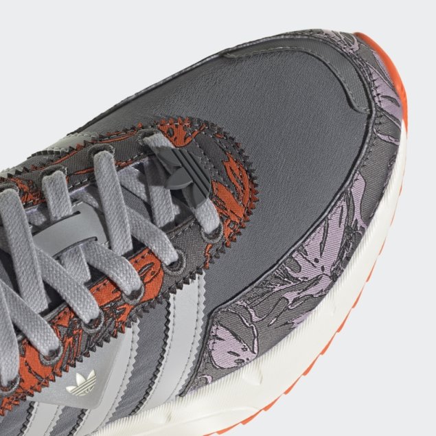 Blanco Adidas Retropy F2