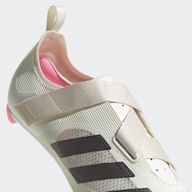 Las Zapatillas De Ciclismo Indoor Blancas Adidas
