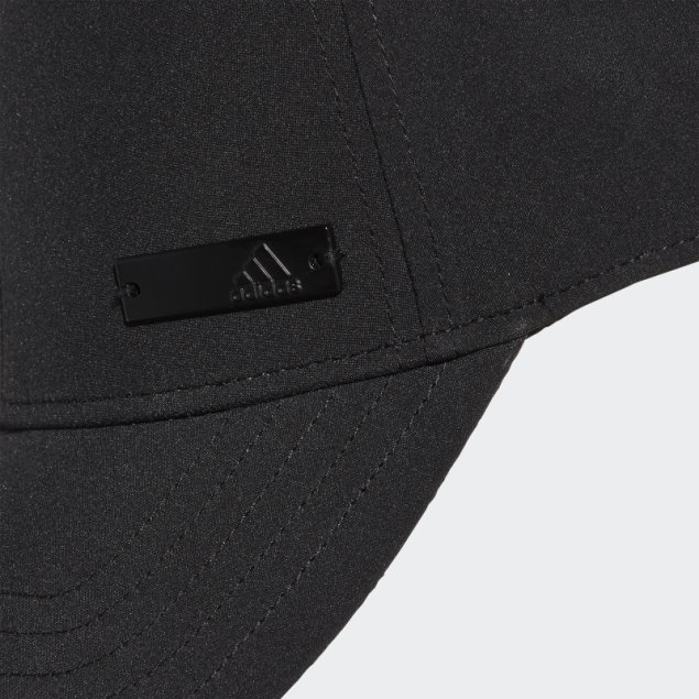 Gorra De Béisbol Ligera Con Insignia De Metal Negro Adidas