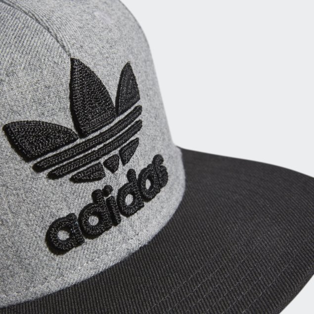 Gorra Adidas Trefoil Chain Snap-back Gris Medio
