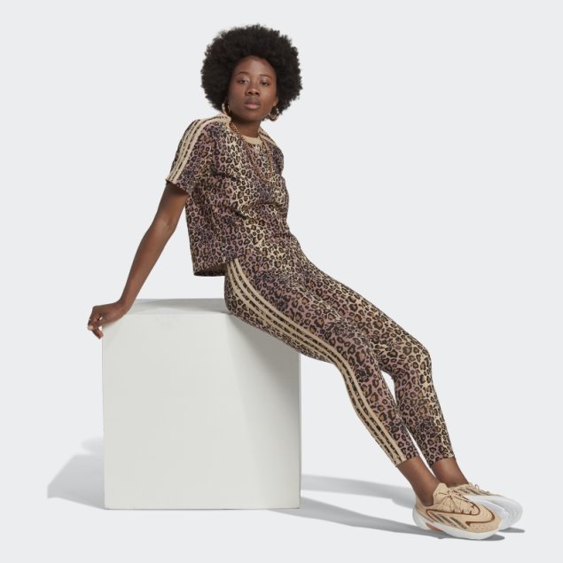 Camiseta Negra Con Estampado Adidas