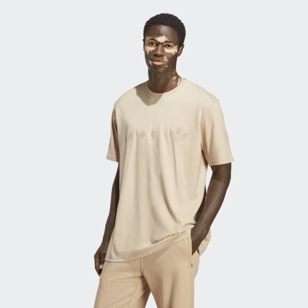 Camiseta Gráfica Adidas Rifta City Boy Beige Caliente