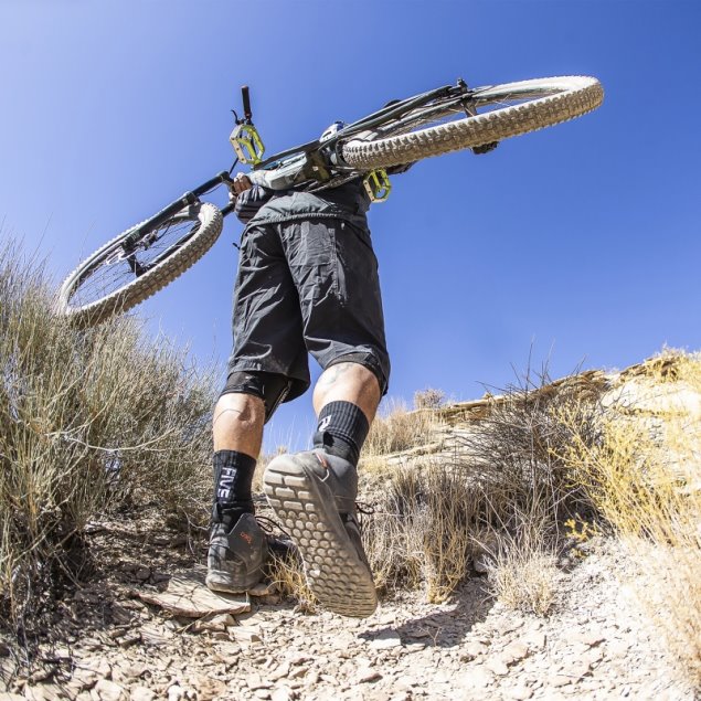 Zapatos Negros Adidas Five Ten Trail Cross Mid Pro Mountain Bike