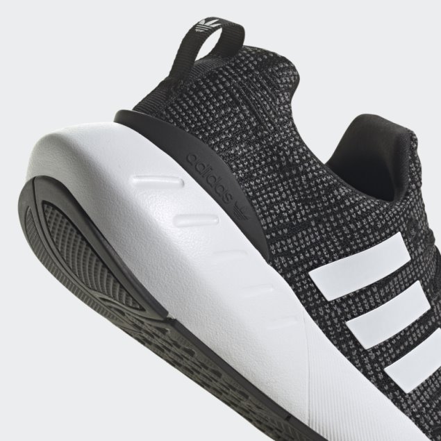 Elegante Gris Adidas Swift Run 22 Zapatos