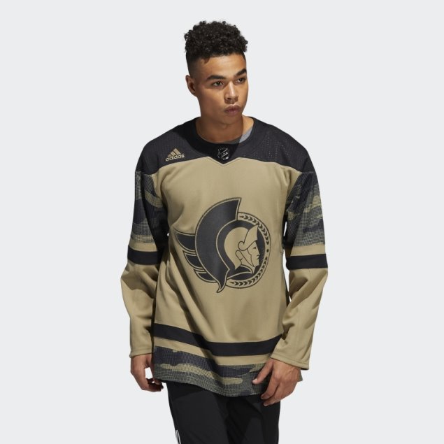 Camiseta Verde Orbit Camo De Los Senadores Adidas