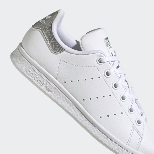 Elegantes Zapatos Adidas Stan Smith Plateados